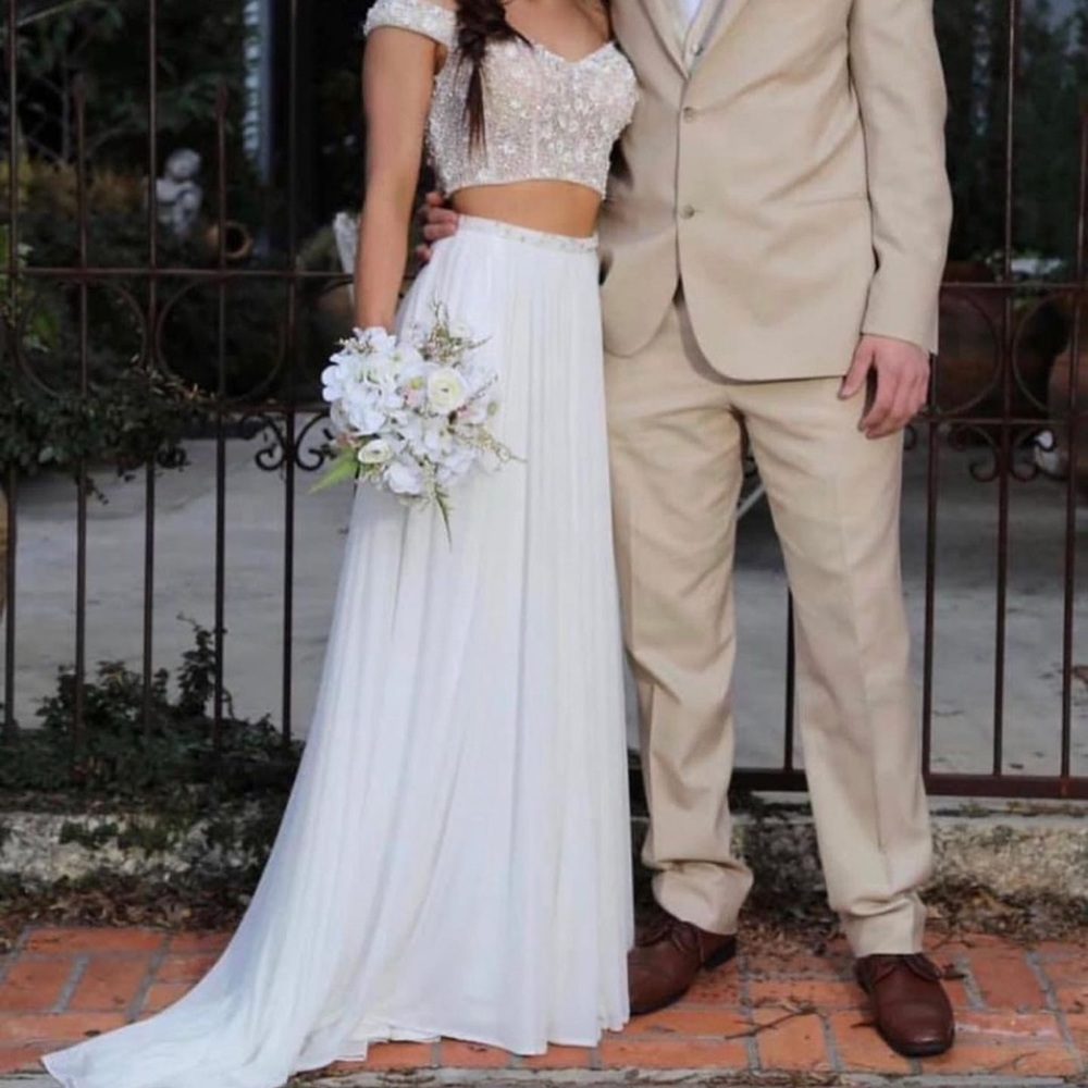 Sherri hill two piece white flower dress style # 51996 size 4